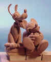 sculpturelab_cl_DDG2_Mickey__Pluto_c.jpg (119719 bytes)